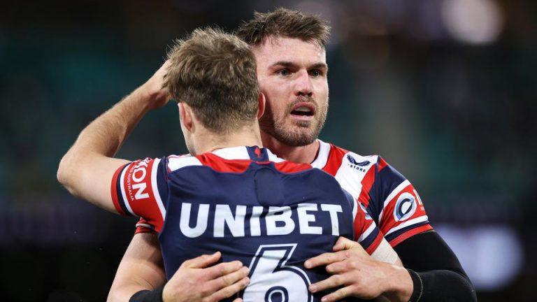 Image for article - Weekly Wrap: Round 25 stars, flops, injuries