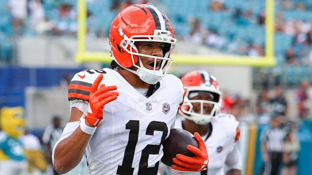 Image for article - NFL Supercoach | Buy, Hold, Sell, Week 3
