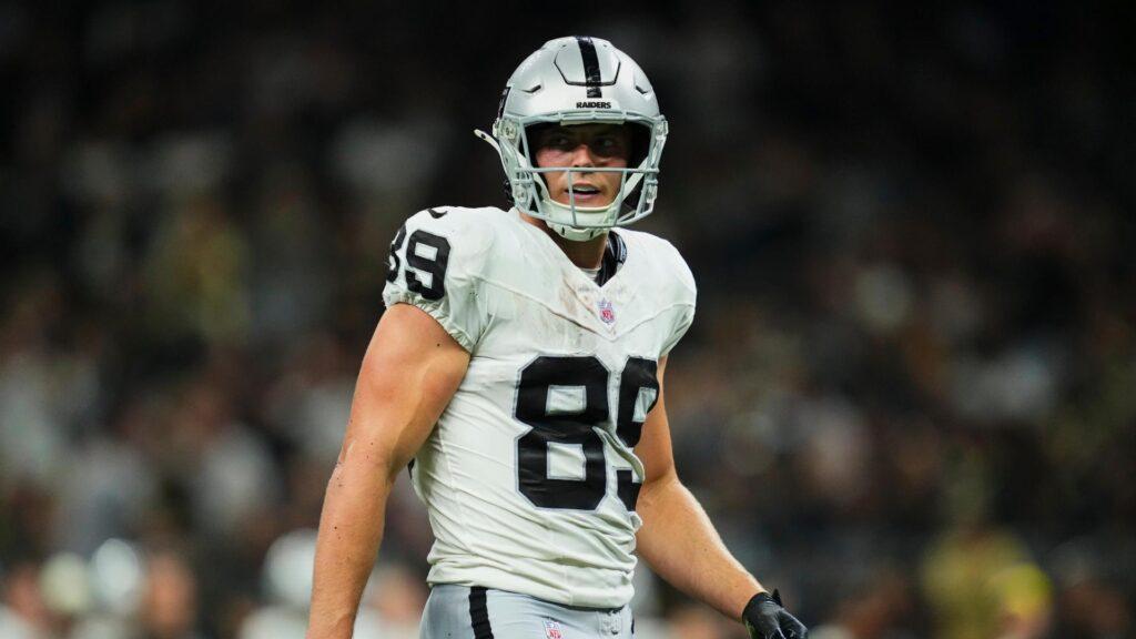 Image for article - NFL Supercoach Final Word | Trades, Captains, and PODs Week 5